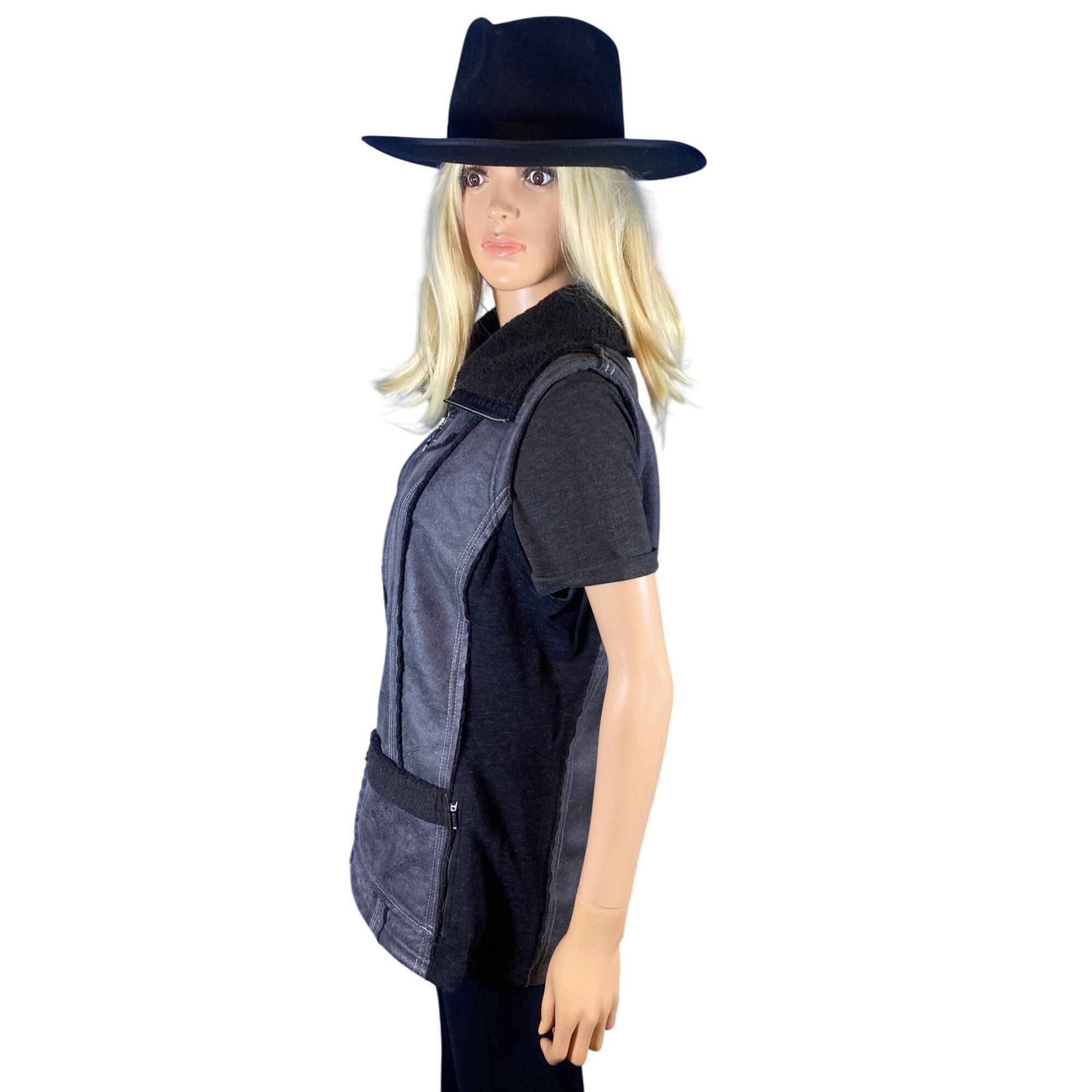 Kuhl NWT KUHL Women's Medium Raven Gray Black Dani Sherpa Vest It Size M / US 6-8 / IT 42-44 - 6 Thumbnail