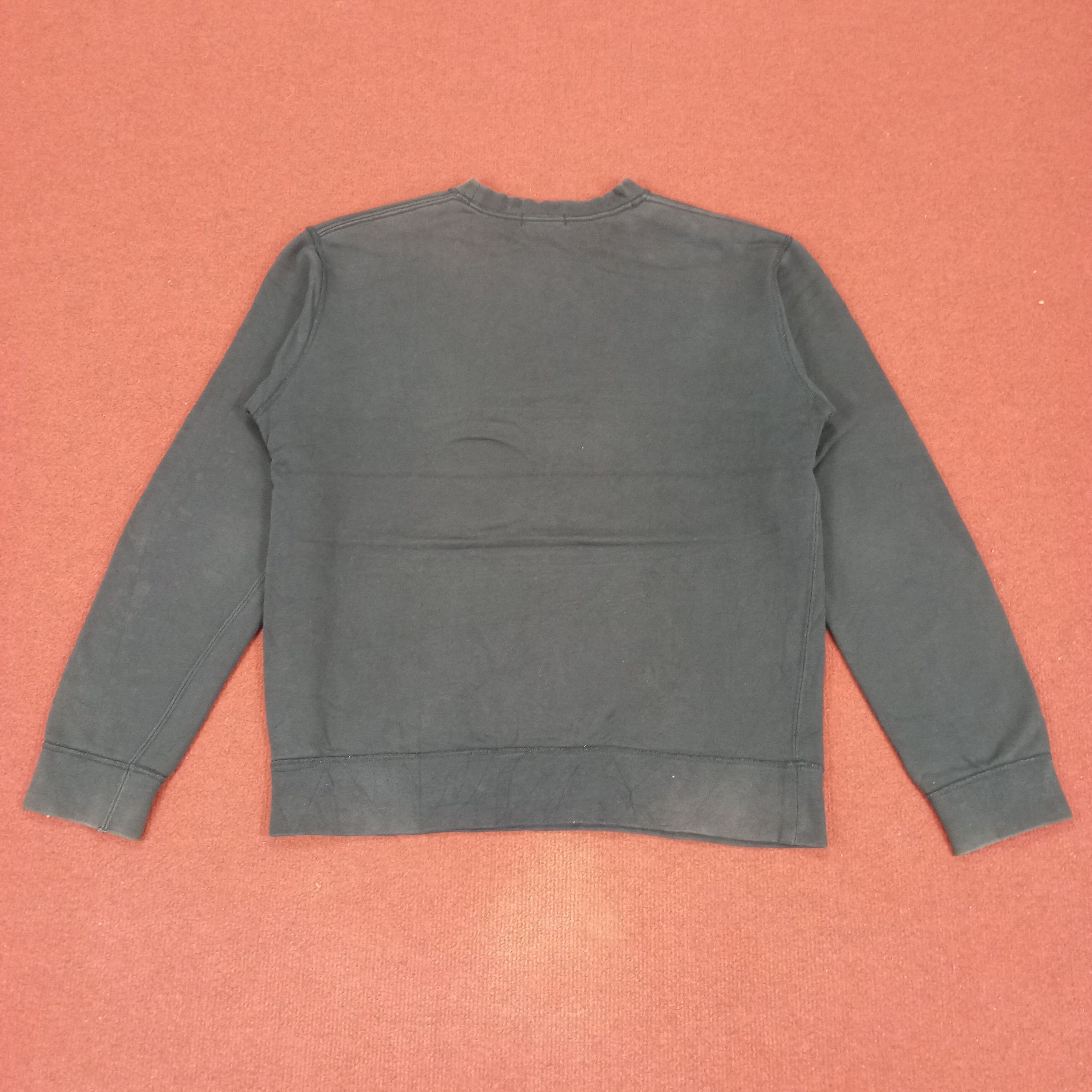Burberry × Vintage Burberry London Blue Label Winter Style Sweatshirt Size US M / EU 48-50 / 2 - 3 Thumbnail