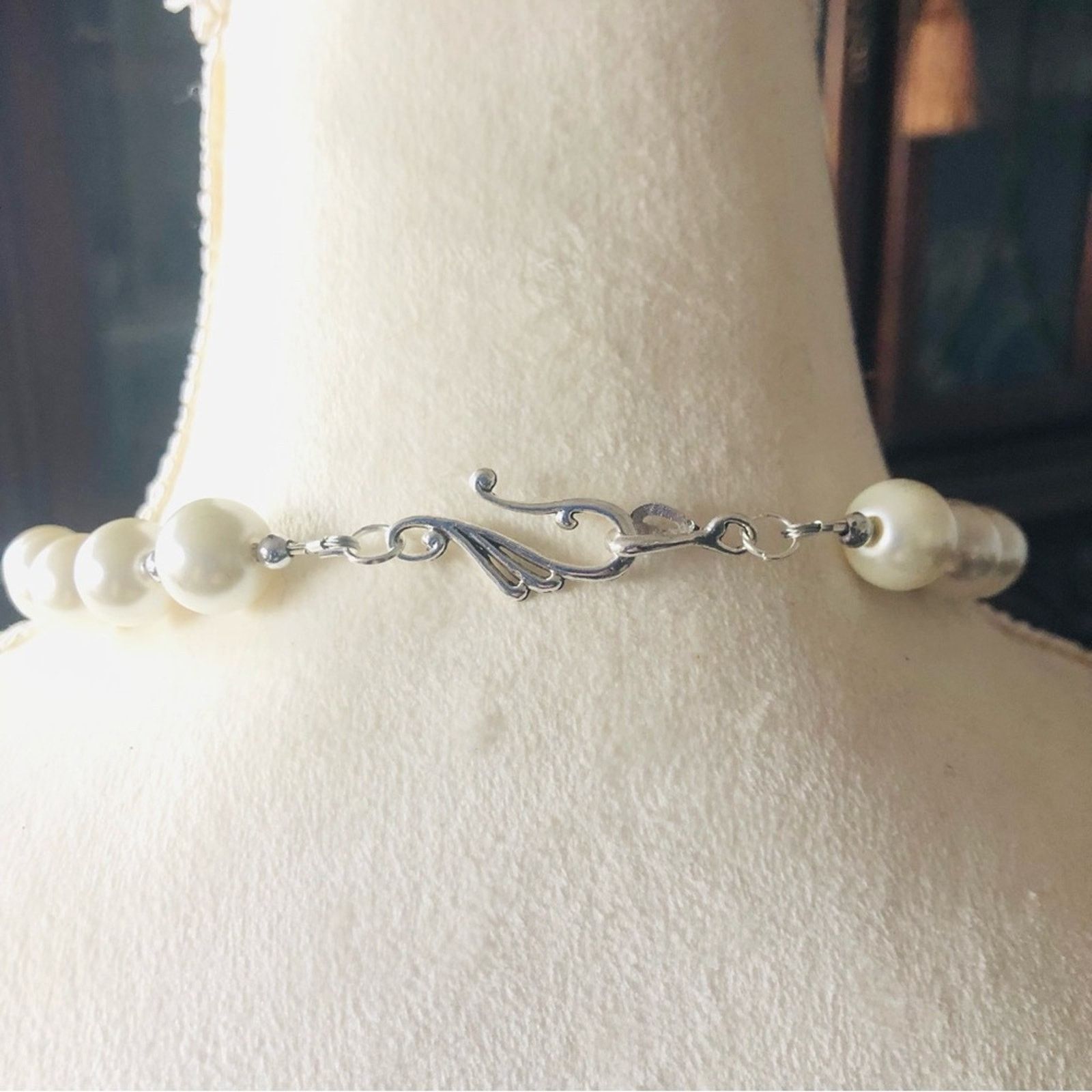 Handmade Handcrafted classy elegant white glass Pearl necklace Size ONE SIZE - 11 Thumbnail