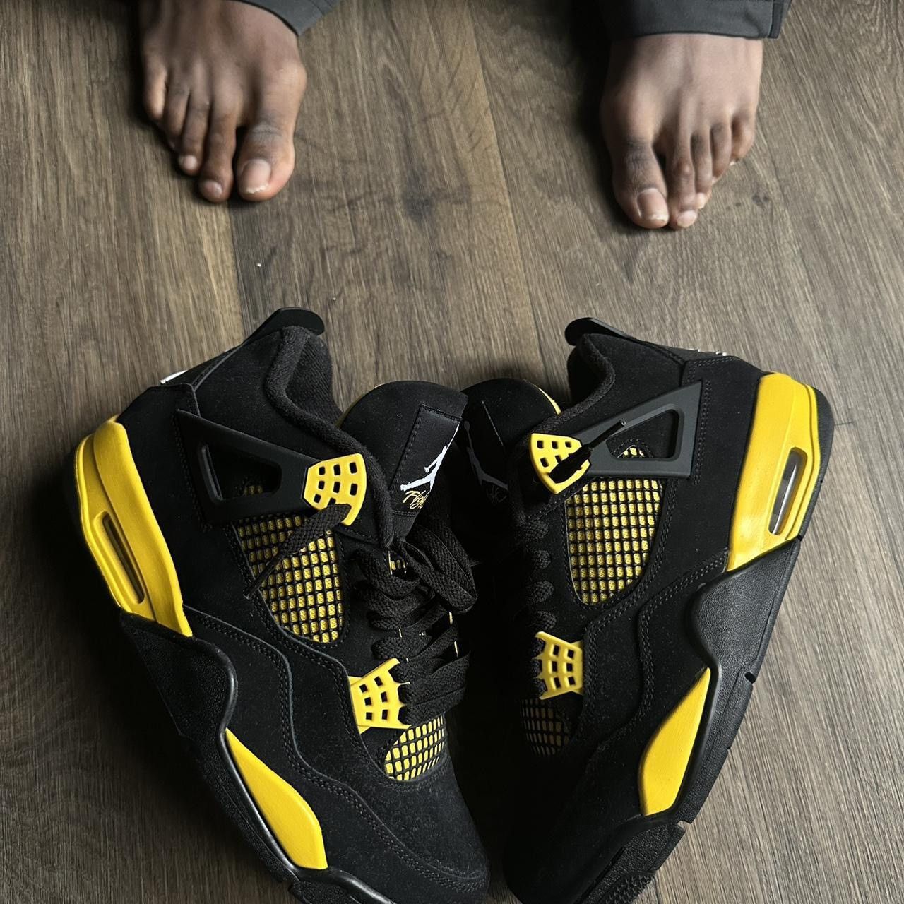 Jordan Brand Jordan 4 Thunders Size US 8.5 / EU 41-42 - 5 Thumbnail