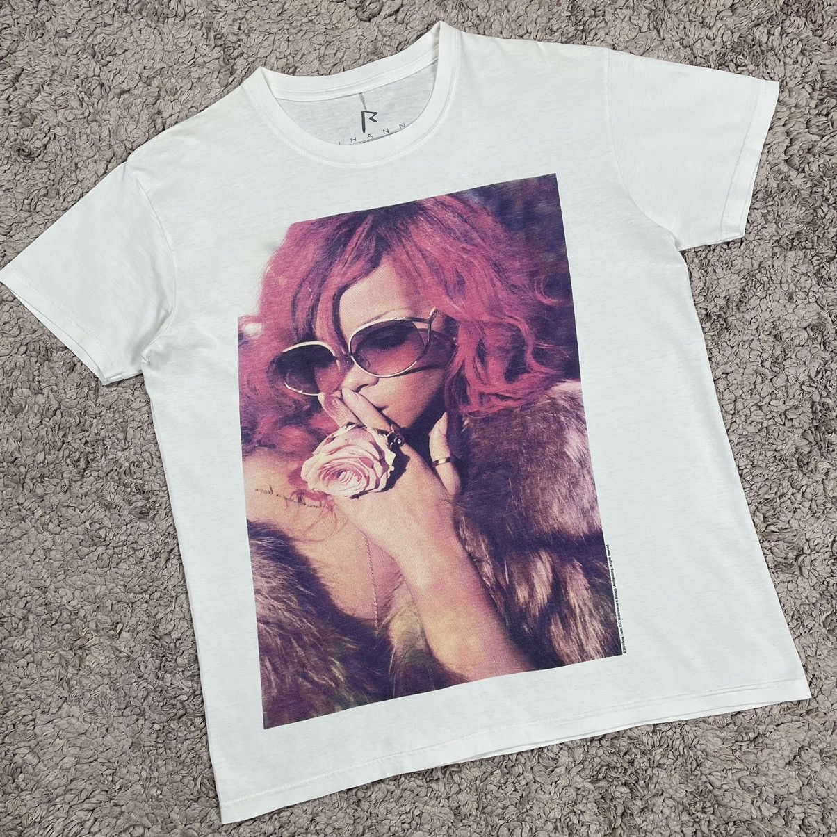 Band Tees Rihanna 2011 Photo T-shirt Size M / US 6-8 / IT 42-44 - 3 Thumbnail