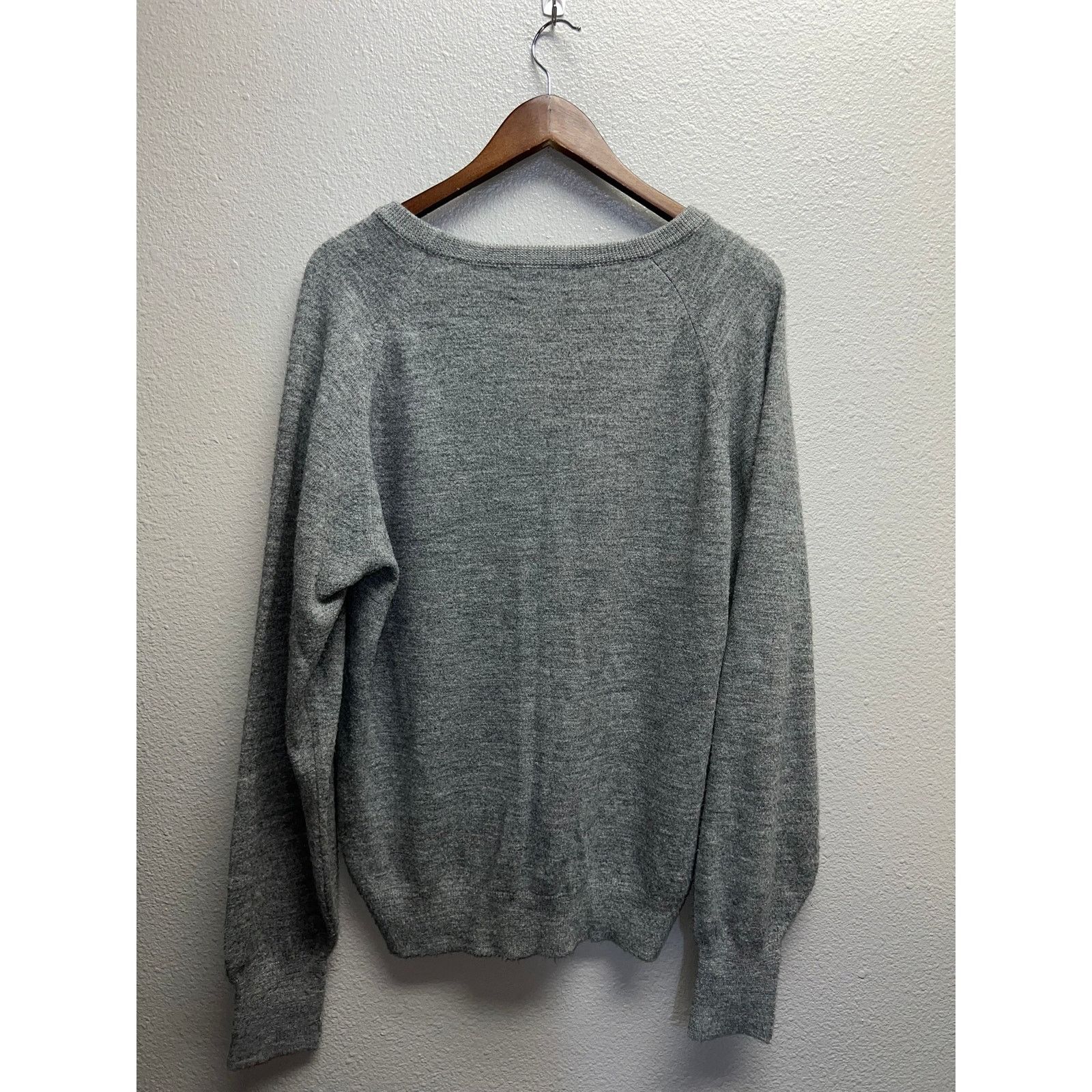 Vintage Vintage Kissing Camels Sweater Pickering Kimberton V Neck L Size US L / EU 52-54 / 3 - 6 Thumbnail