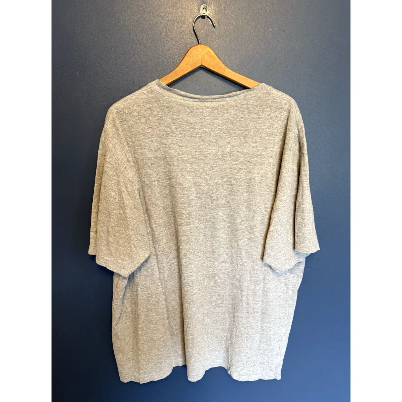 Levi's VINTAGE Levi's Shirt XL 90s Gray Cotton Tee Distressed Men Size US XL / EU 56 / 4 - 5 Thumbnail