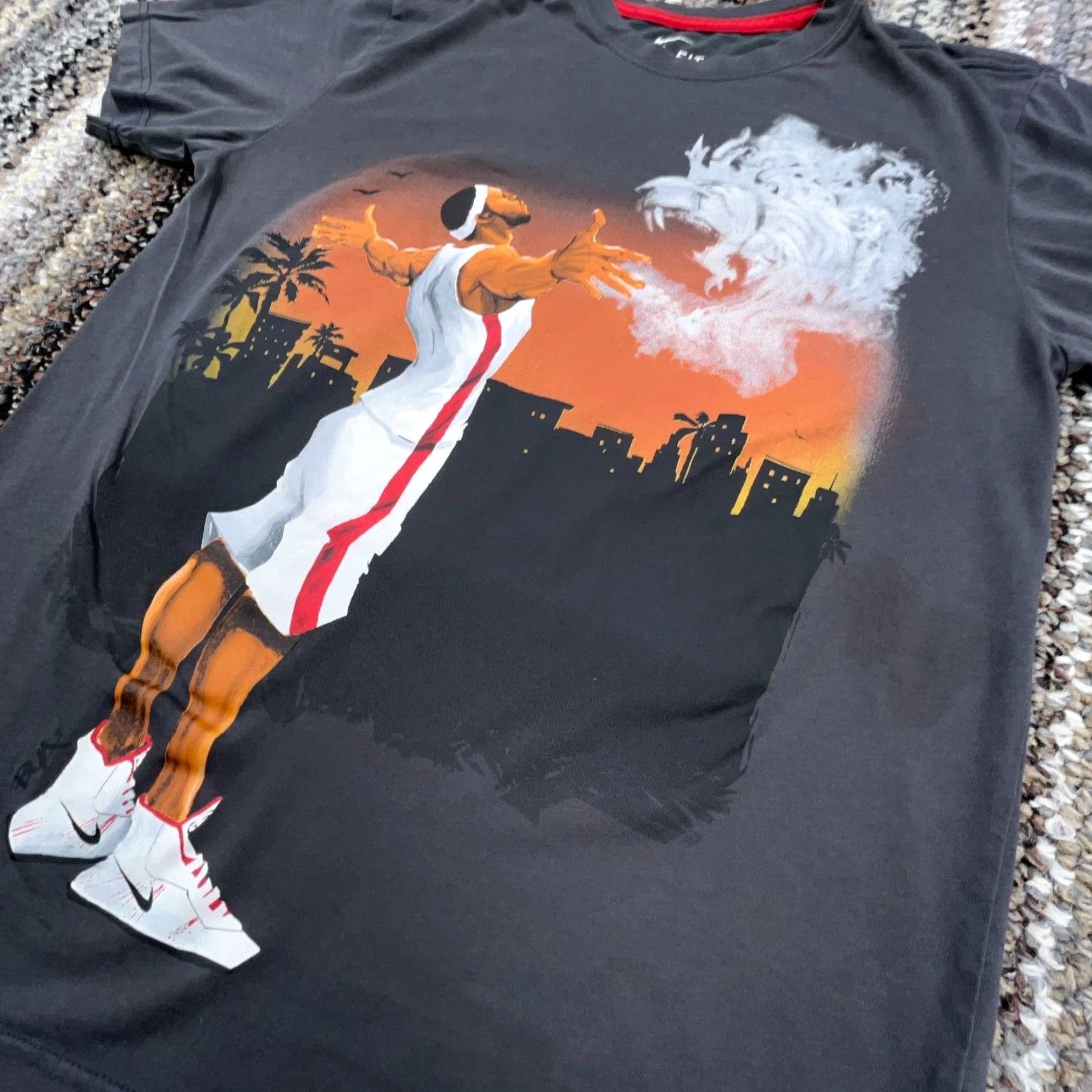 Nike Nike Shirt Men Medium Gray Dri-Fit LeBron James LBJ King Graphic Short Sleeve T-Shirt Nike Dri-Fit Regular Cotton Knit Crew Neck Sports 90s? Size US M / EU 48-50 / 2 - 2 Thumbnail