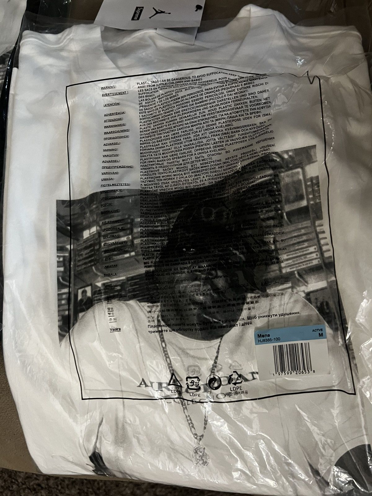 Jordan Brand × Supreme Supreme x Jordan Size US M / EU 48-50 / 2 - 1 Thumbnail
