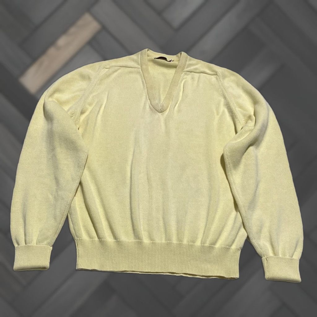 Titleist VINTAGE Titleist Sweater Mens L Yellow V-Neck 90s Golf Made USA Cotton Pullover Knit Shirt Size US L / EU 52-54 / 3 - 1 Thumbnail