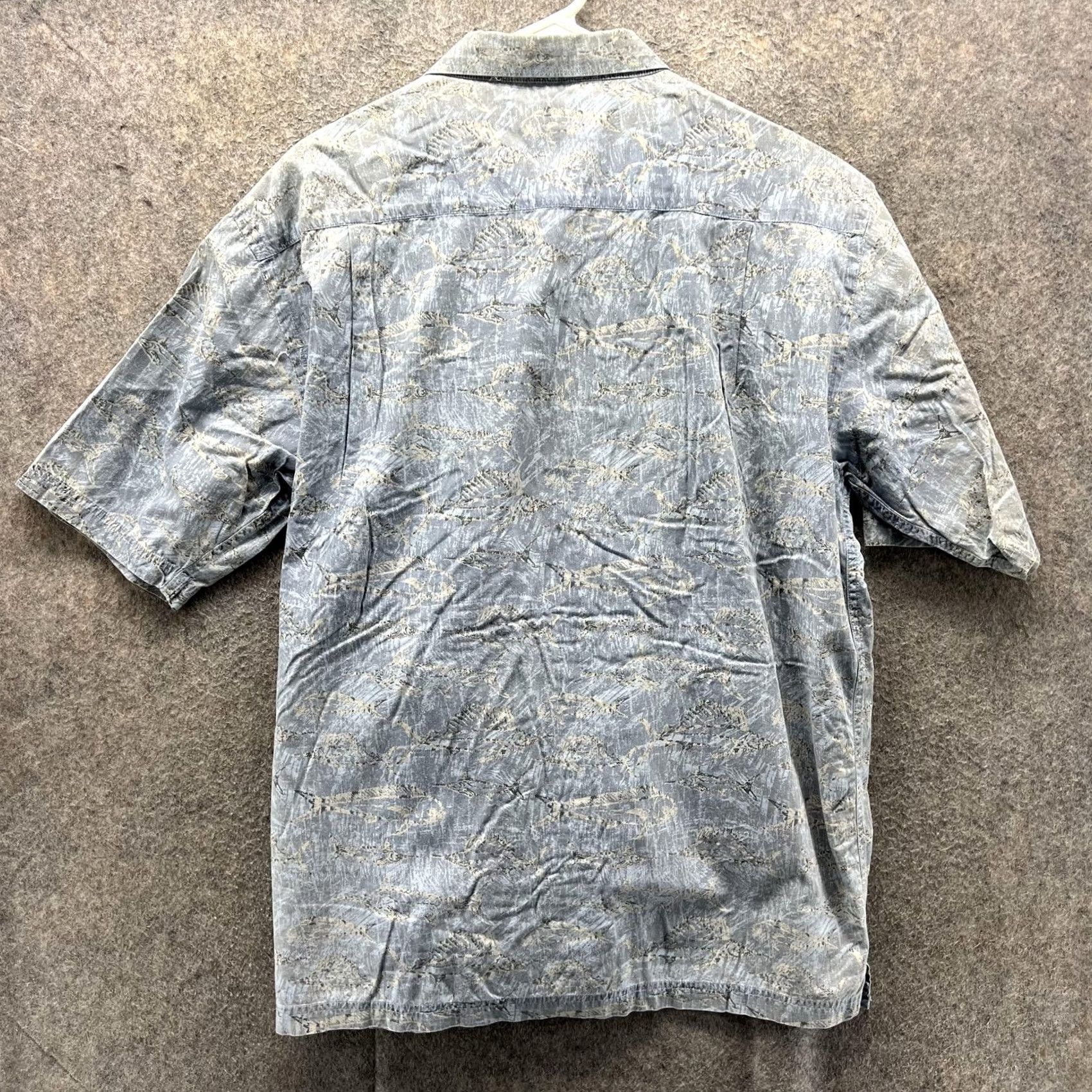 Vintage Reel Legends Shirt Mens Large Blue Gray Fish Print Short Sleeve Button Front Size US L / EU 52-54 / 3 - 2 Thumbnail
