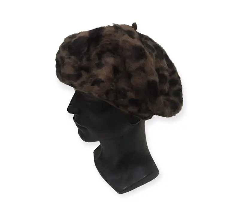 Japanese Brand Japanese Brand Leopard Fleece Beanie Hat Size ONE SIZE - 1 Thumbnail