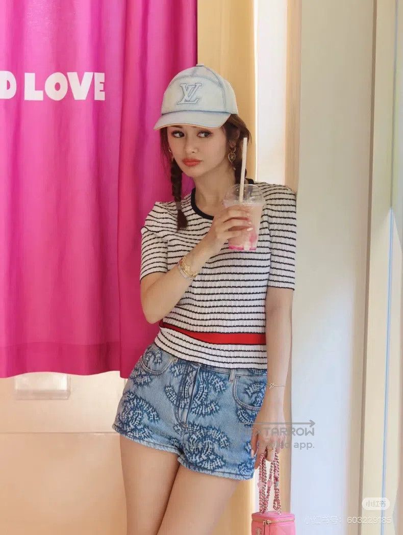 Chanel Chanel 24p denim logo shorts Size 42" / US 20 - 5 Thumbnail