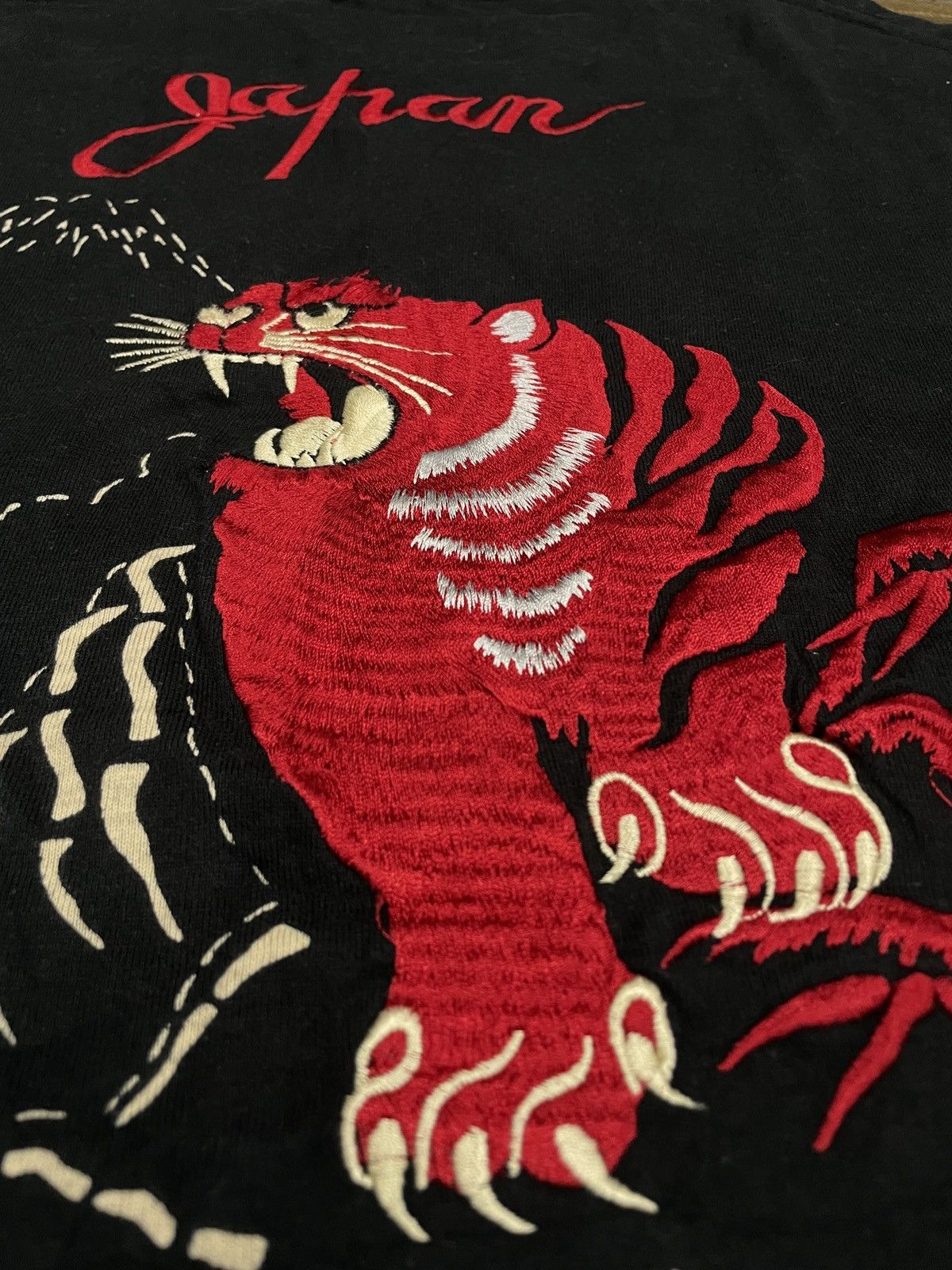 Toyo Enterprises Rare Toyo Enterprise Hand Embroidery Red Tiger Size US L / EU 52-54 / 3 - 4 Thumbnail