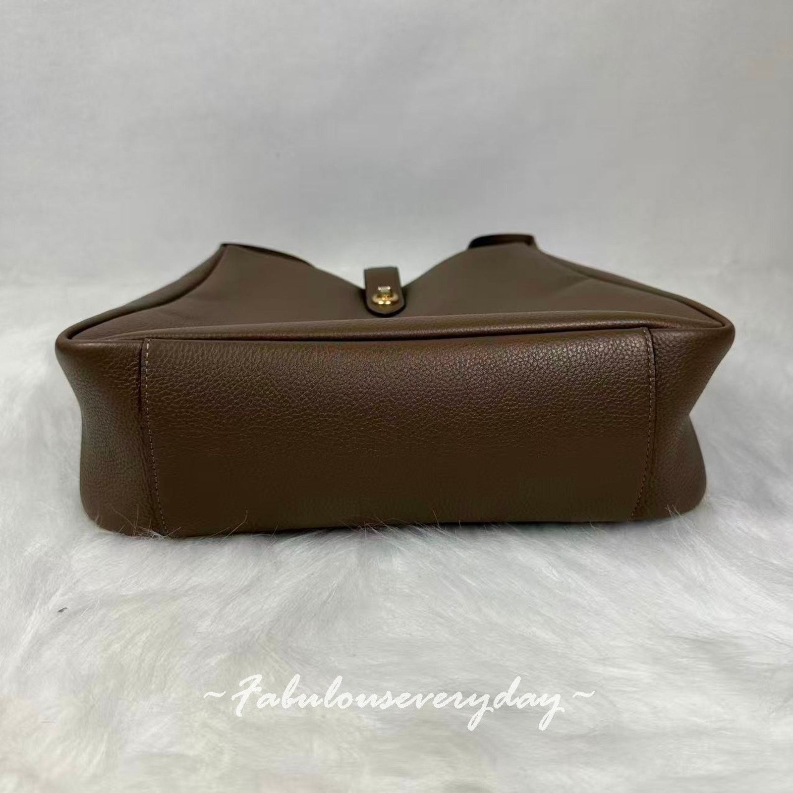 Coach Coach Hadley Large Shoulder Bag Leather/Dark stone CCD65 NWT Size ONE SIZE - 6 Thumbnail