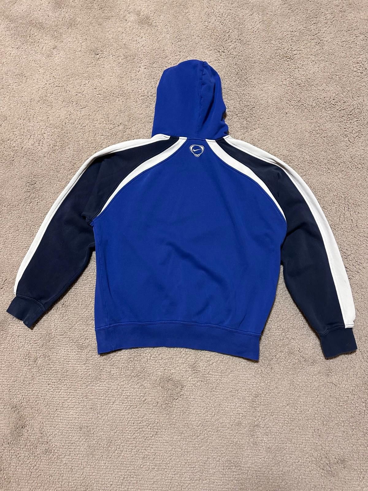 Nike 2005-06 Manchester United Nike Hooded Top Sz M Size US M / EU 48-50 / 2 - 9 Thumbnail