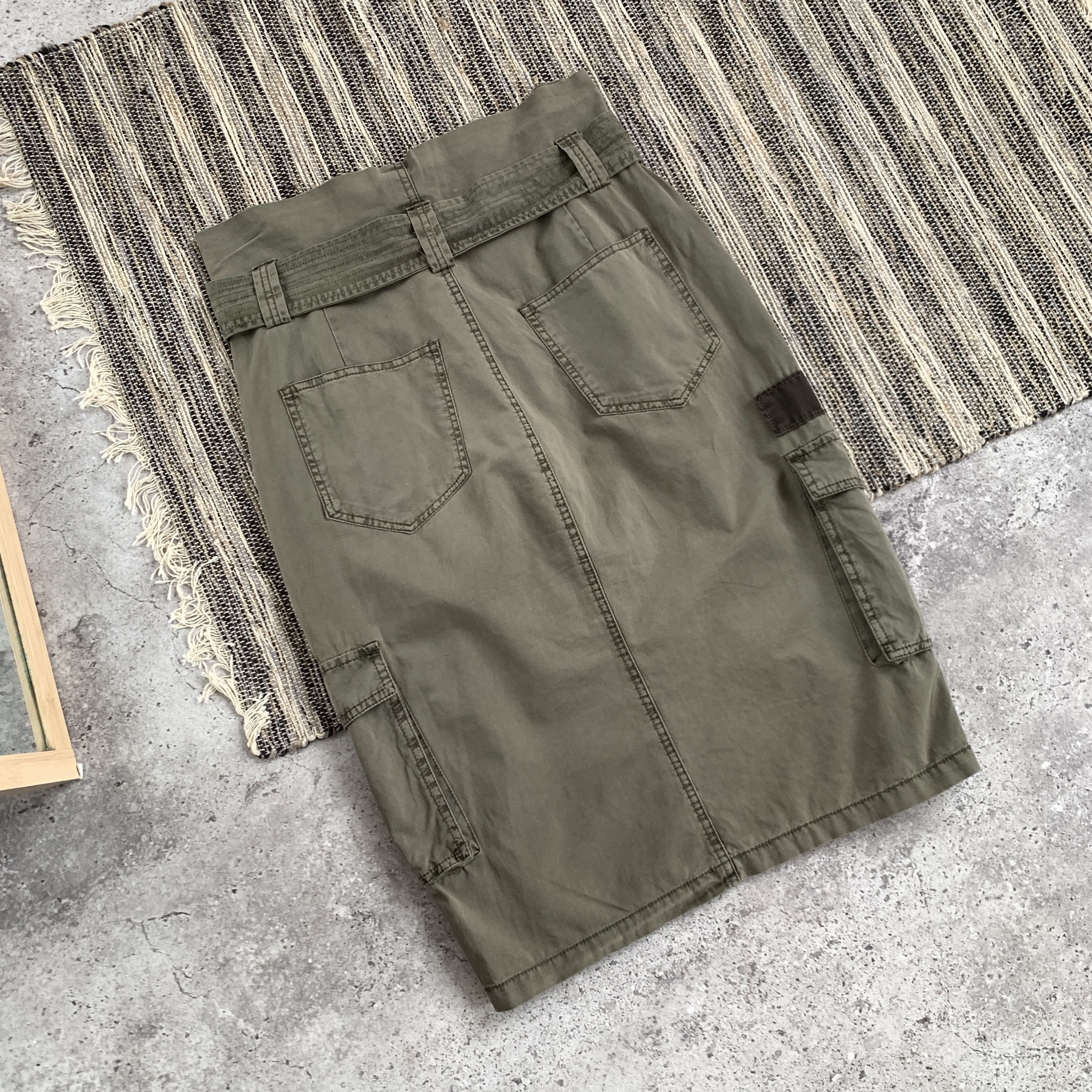Japanese Brand Vintage Y2K Faded Women's Khaki Bondage Low RIse Midi Skirt Size 26" / US 2 / IT 38 - 5 Thumbnail