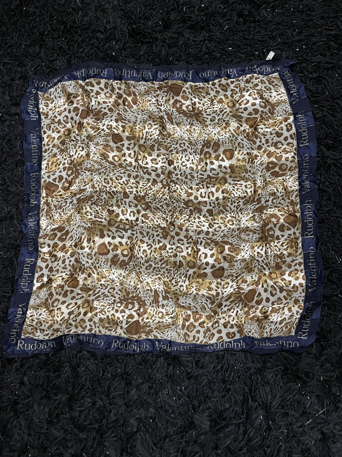 Designer × Valentino × Vintage Vintage 90’s Rudolph Valentino silk Scarves Leopard Printed Size ONE SIZE - 2 Thumbnail