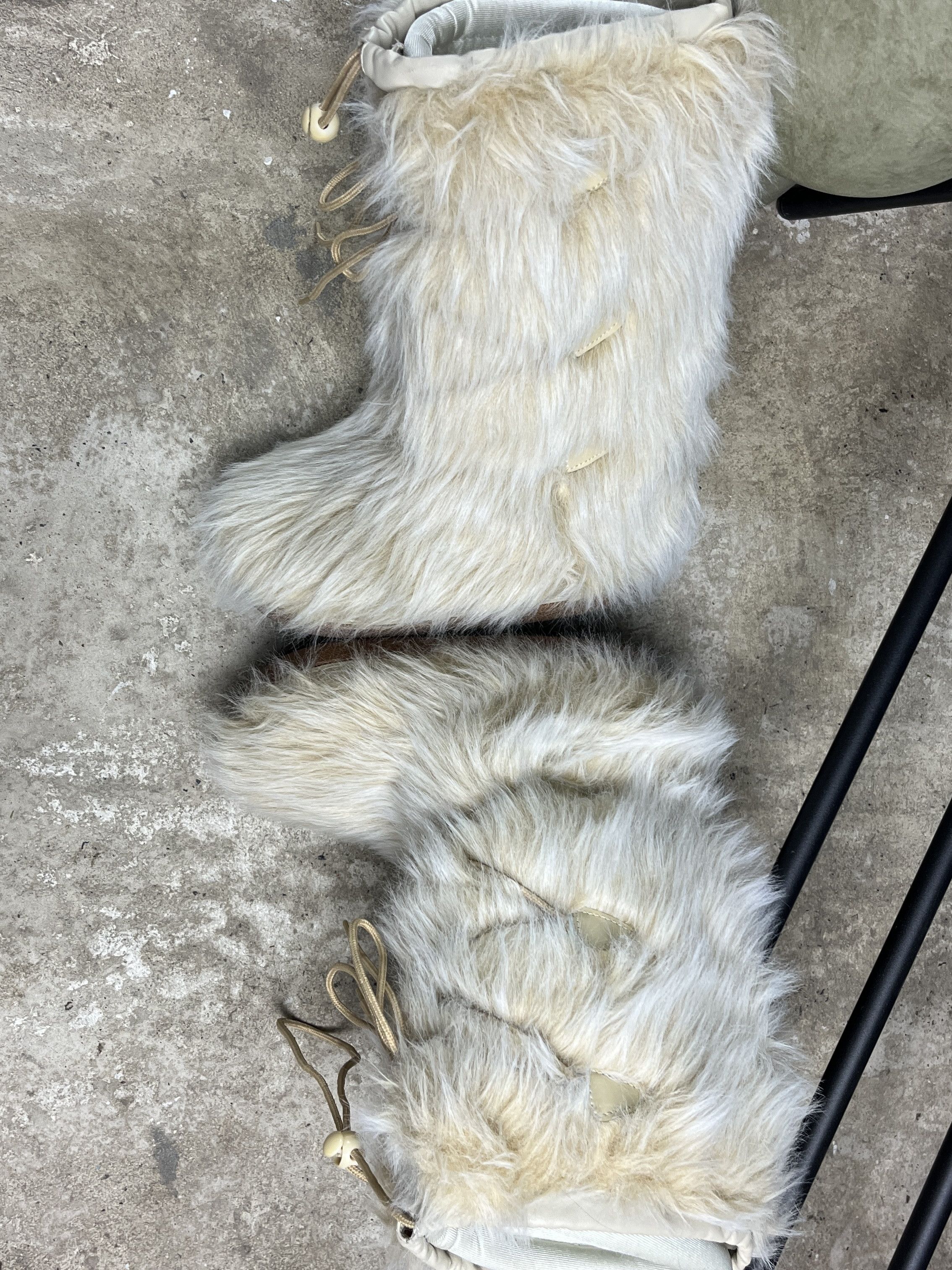Vintage 2000s FAUX FUR FLUFFY APRES-SKI MOON BOOTS CREAM - № 5100 Size US 6 / EU 39 - 4 Thumbnail