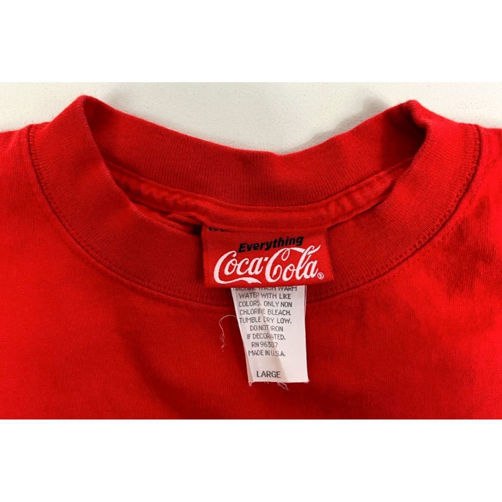 Vintage VINTAGE Coca-Cola Las Vegas T-Shirt Unisex Adults Size L Red Double-Sided USA Logo 100% Cotton Made in USA Yellow? Size US L / EU 52-54 / 3 - 4 Thumbnail
