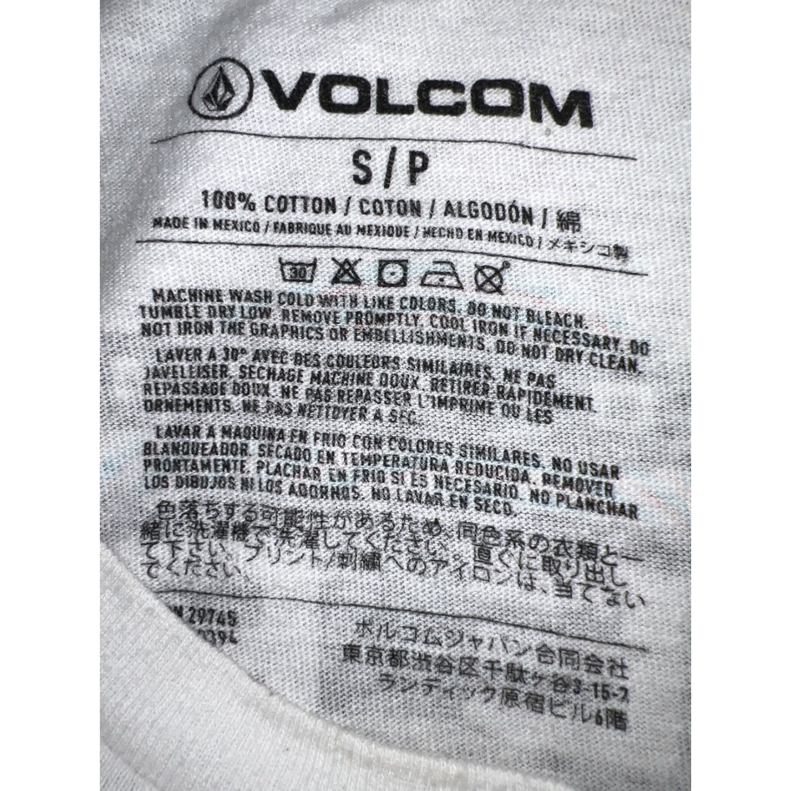Volcom VINTAGE Volcom Pipe Pro Bonzai Pipeline Hawaii 2020 Shore North Shore SHIRT Small Vtg. Size US S / EU 44-46 / 1 - 3 Thumbnail
