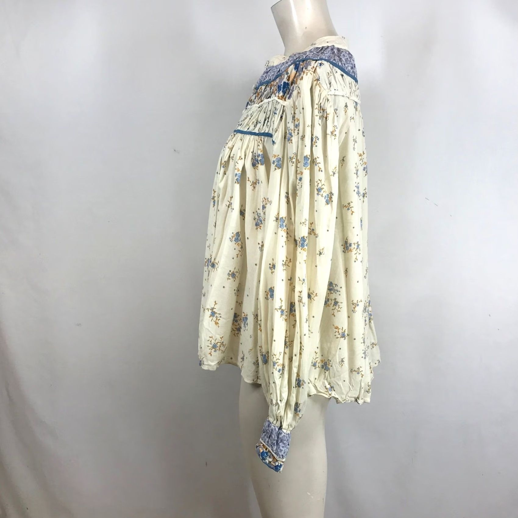 Free People Free People Floral Mixed Print Boho Blouse Cream Blue Button Down Medium Size M / US 6-8 / IT 42-44 - 6 Thumbnail
