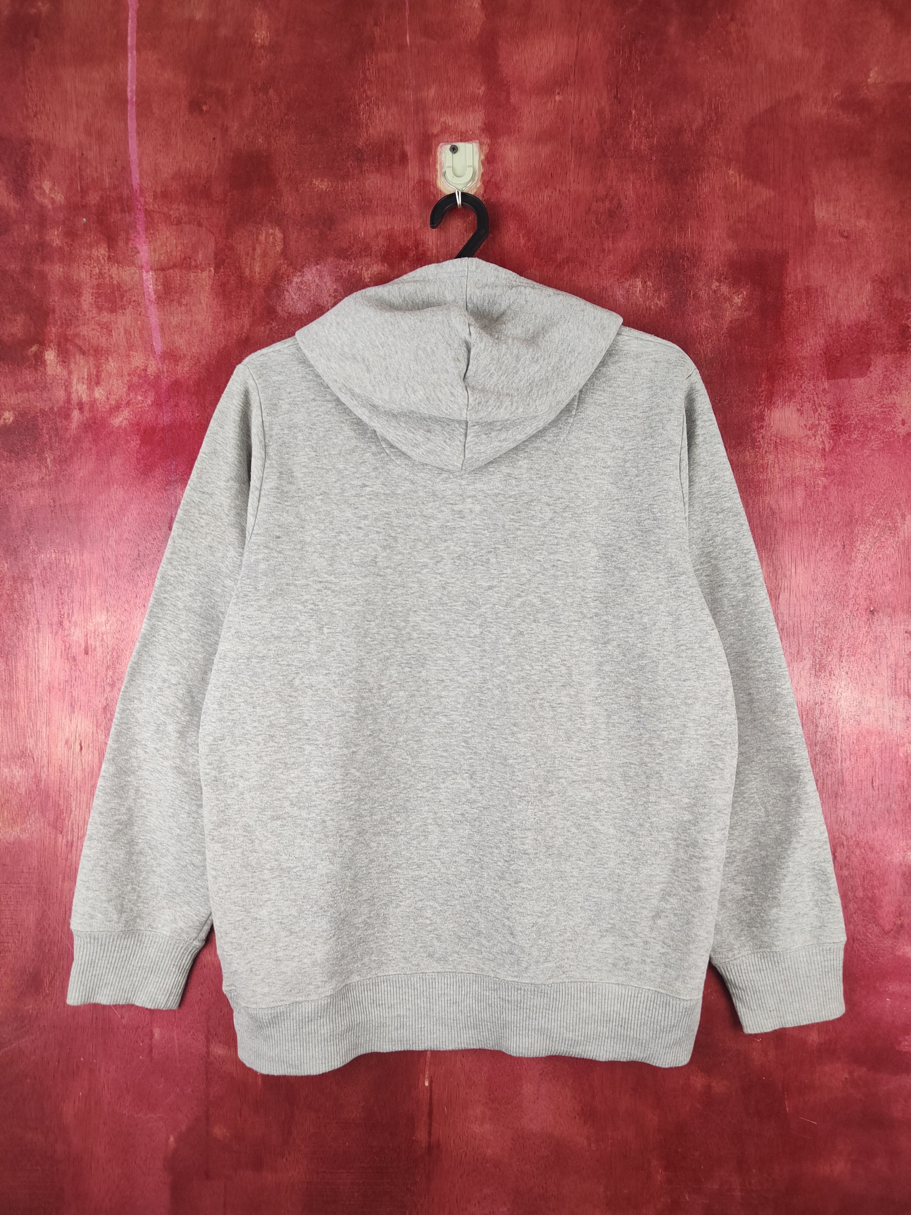 Disney Disney Gray Mickey Mouse Hoodie Sweatshirts #S1557 Size L / US 10 / IT 46 - 8 Thumbnail