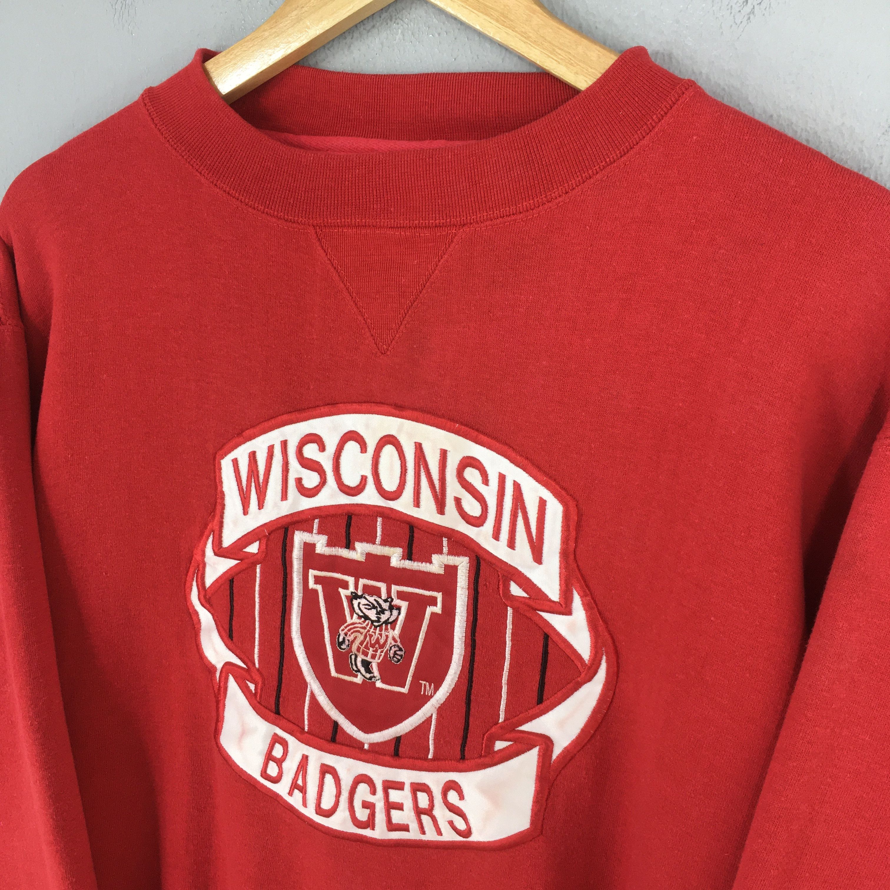 NCAA Vintage 90s Wisconsin Badgers Umich Sweatshirt XLarge Size US XL / EU 56 / 4 - 3 Thumbnail