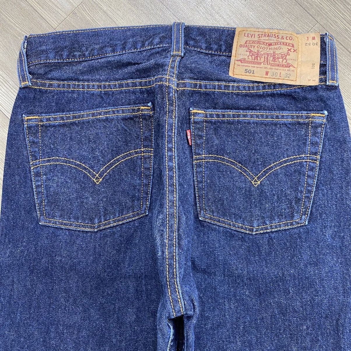 Levi's Vintage Clothing 🇺🇸1990s Vintage Levis 501 USA 30x32 Indigo Jeans Size US 30 / EU 46 - 16 Thumbnail