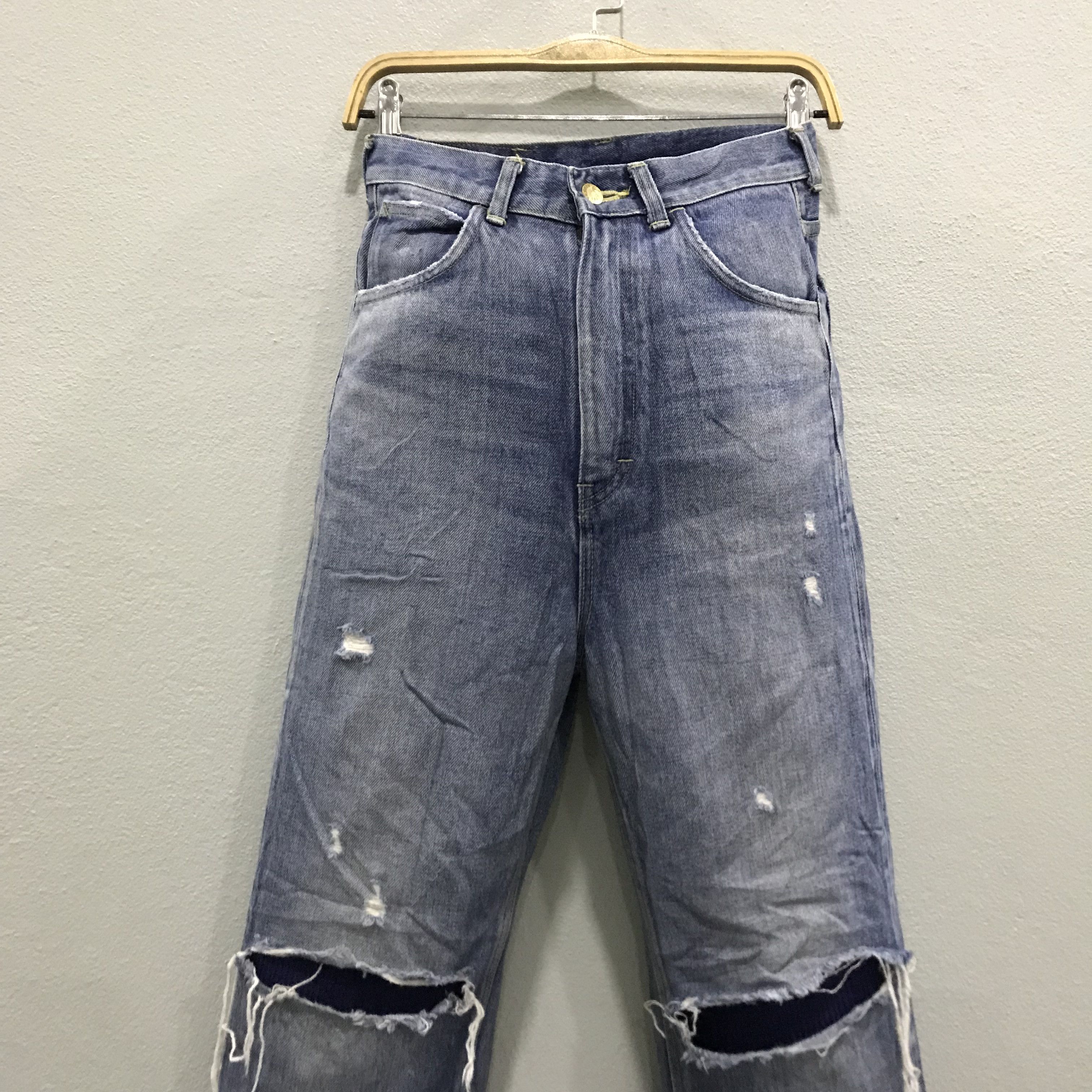 Lee Vintage Lee Distressed Wide Leg High Waist Ripped Knee Size US 26 / EU 42 - 3 Thumbnail