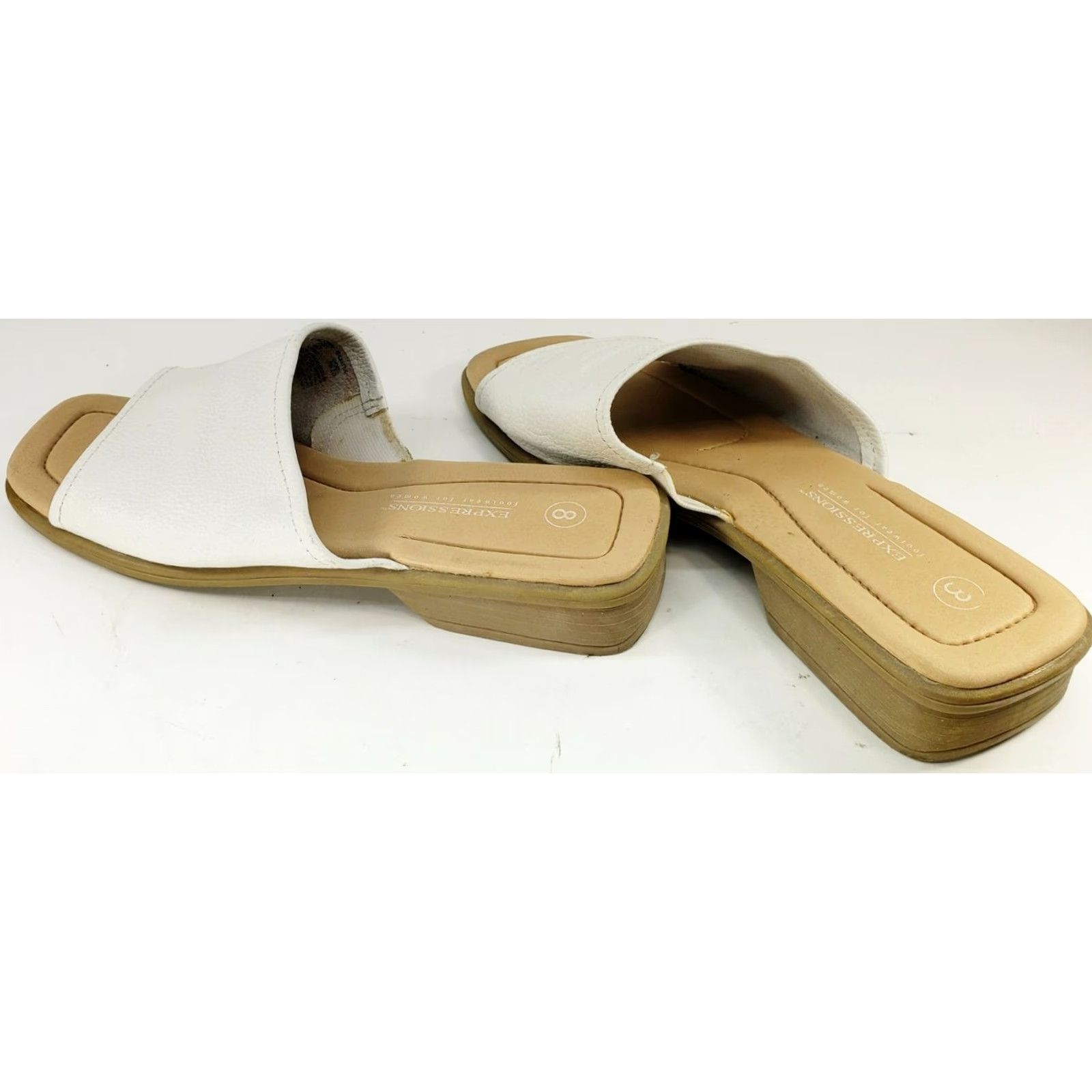 Vintage Expressions Womens 8M White Leather Single Crossover Slide Square Toe Sandals Size US 8 / IT 38 - 5 Thumbnail