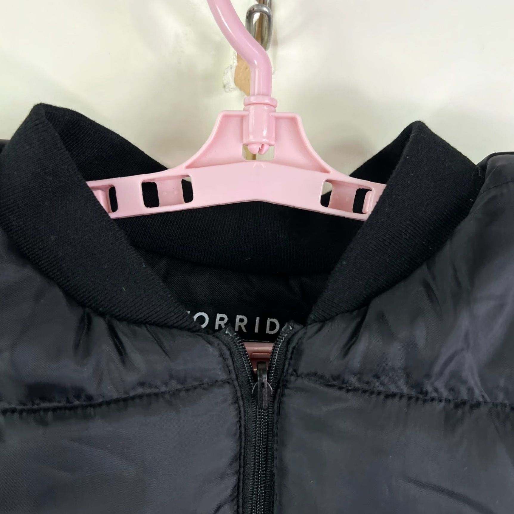 Torrid Torrid Jacket Womens Size 1 Black Water Resistant Puffer Solid Size XS / US 0-2 / IT 36-38 - 3 Thumbnail