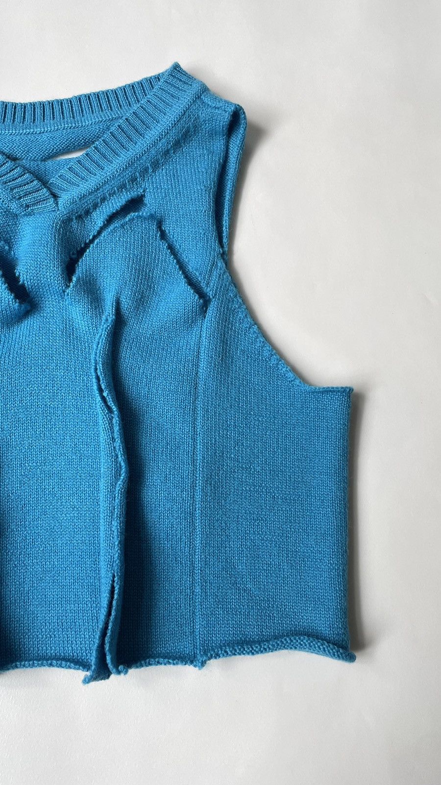 Maison Margiela A/W 18 Sample Cut Out Sweater Vest Size S / US 4 / IT 40 - 5 Thumbnail