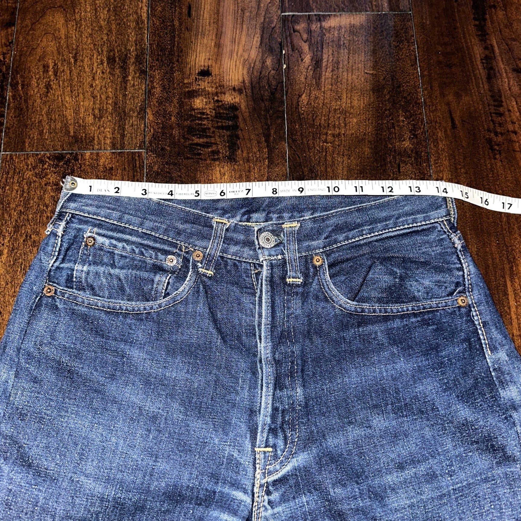 Levi's VINTAGE Levi's 501 Jeans Big E VTG 60s Redline Destroyed Denim 28x28 Blue Jeans Mens Size US 28 / EU 44 - 4 Thumbnail