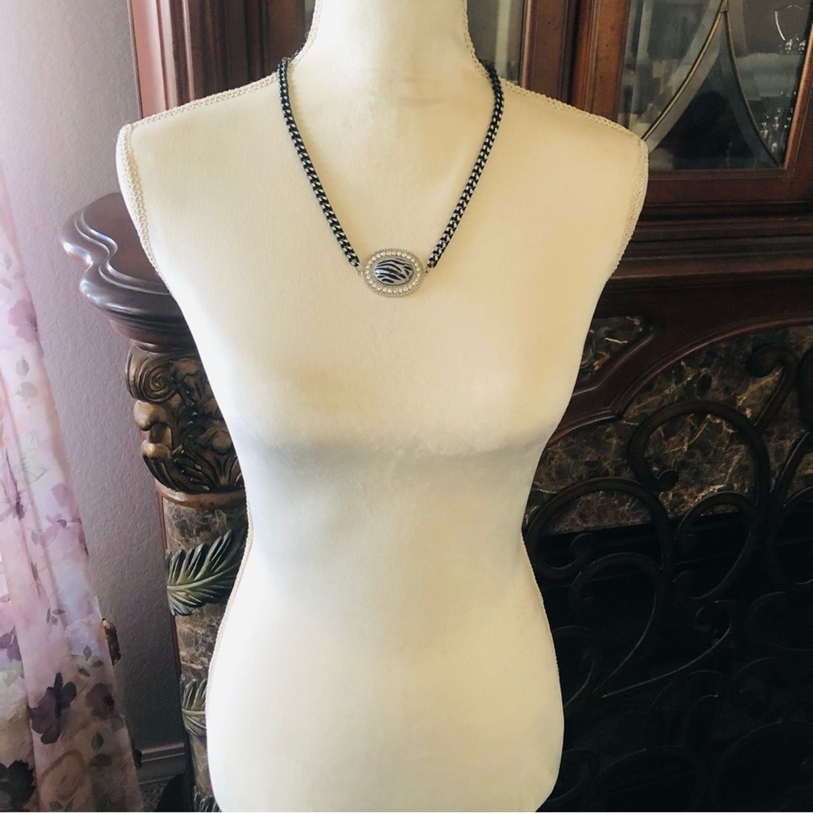 Handmade Hand crafted repurpose animal print cabochon necklace Size ONE SIZE - 8 Thumbnail