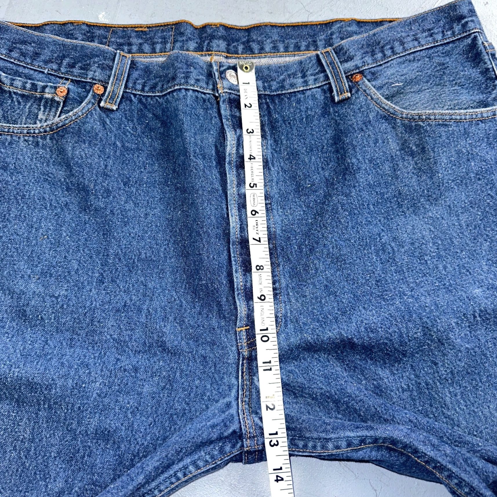 Levi's VINTAGE Levi's 501 Jeans Straight 90s USA Blue Wash Medium 44x32 Leather Button 5-Pocket Mens Denim Cotton Regular 90s Theme Size US 44 / EU 60 - 7 Thumbnail