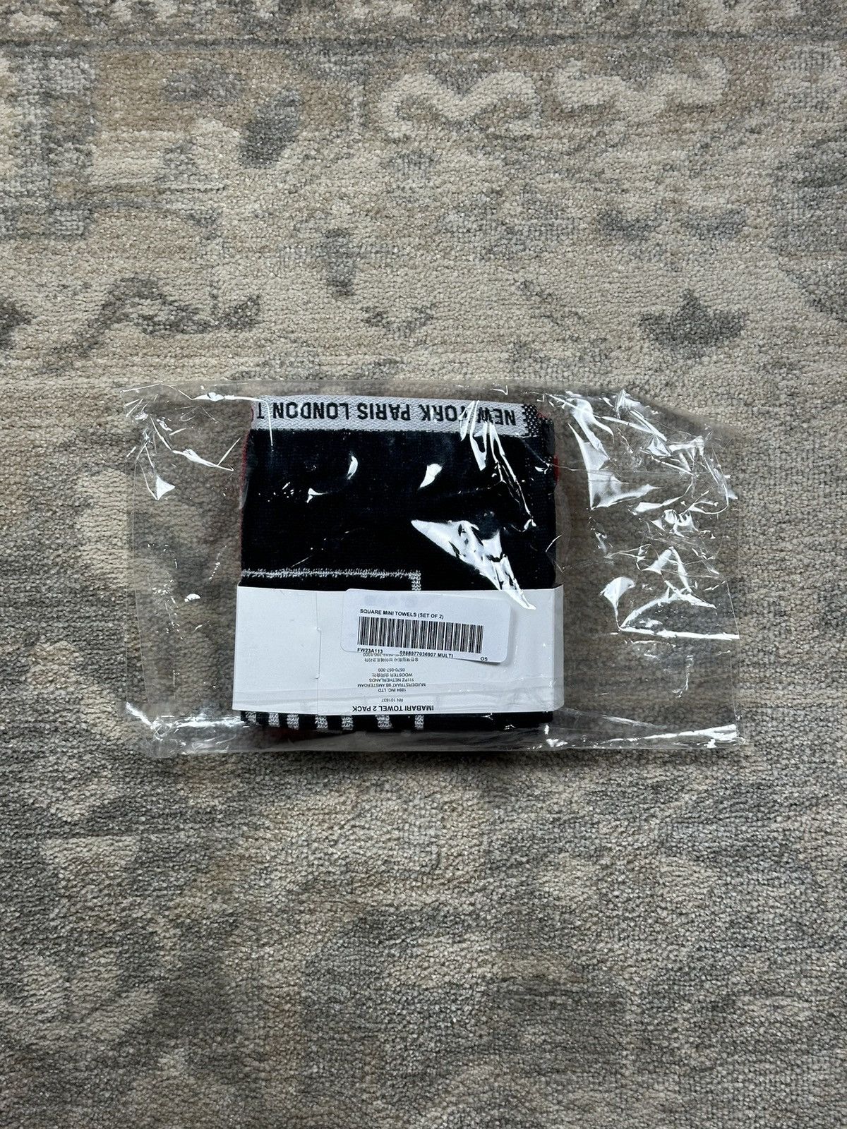 Supreme Supreme Square Mini Towels (Set Of 2) Size ONE SIZE - 5 Thumbnail