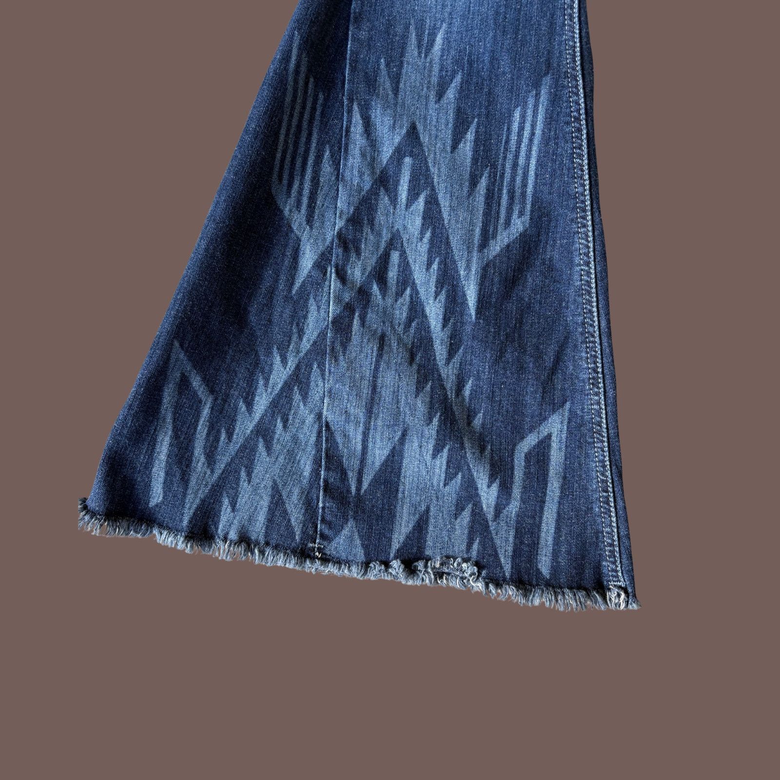 Ariat VTG Flare Jeans | Ariat Chimayo Dark Denim | Western Archive Size 25" / US 0 / IT 36 - 2 Thumbnail