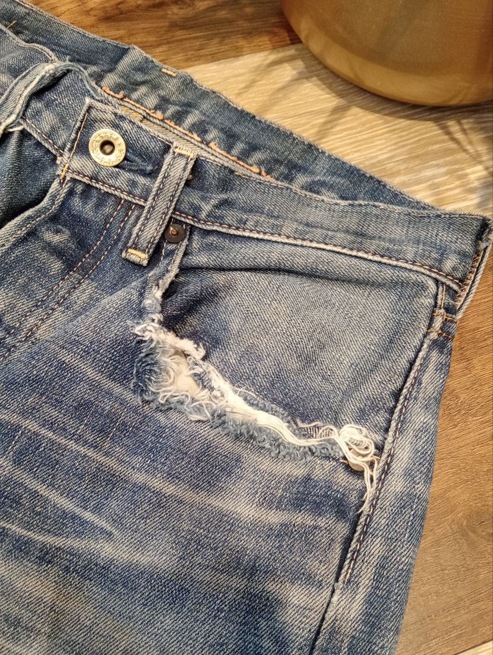 Levi's Vintage Clothing VINTAGE LEVI'S 501 REDLINE HIDDEN RIVETS CAPITAL E JEANS Size US 30 / EU 46 - 5 Thumbnail
