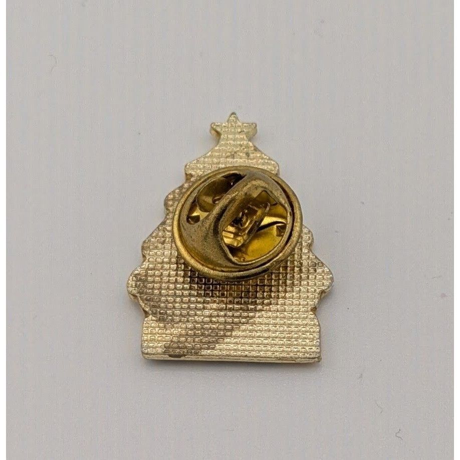 Other Vintage Holiday Enamel Christmas Tree Lapel Pin Size ONE SIZE - 4 Thumbnail
