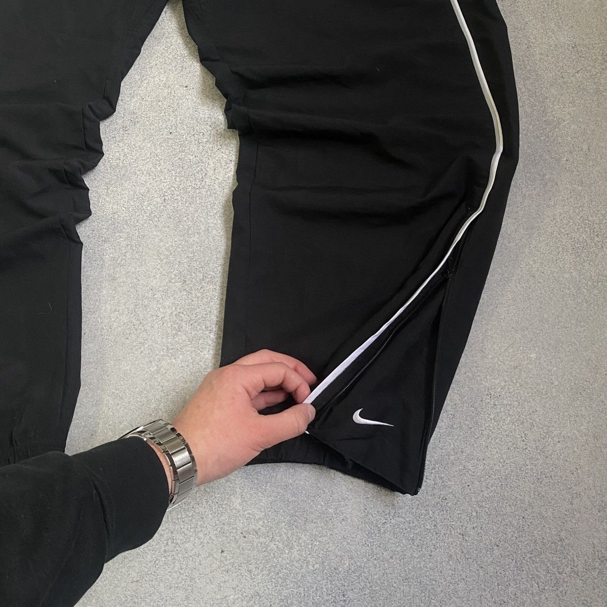 Nike Vintage Nike Track Pants Double Swoosh Y2K Baggy Sweatpants Size US 36 / EU 52 - 5 Thumbnail