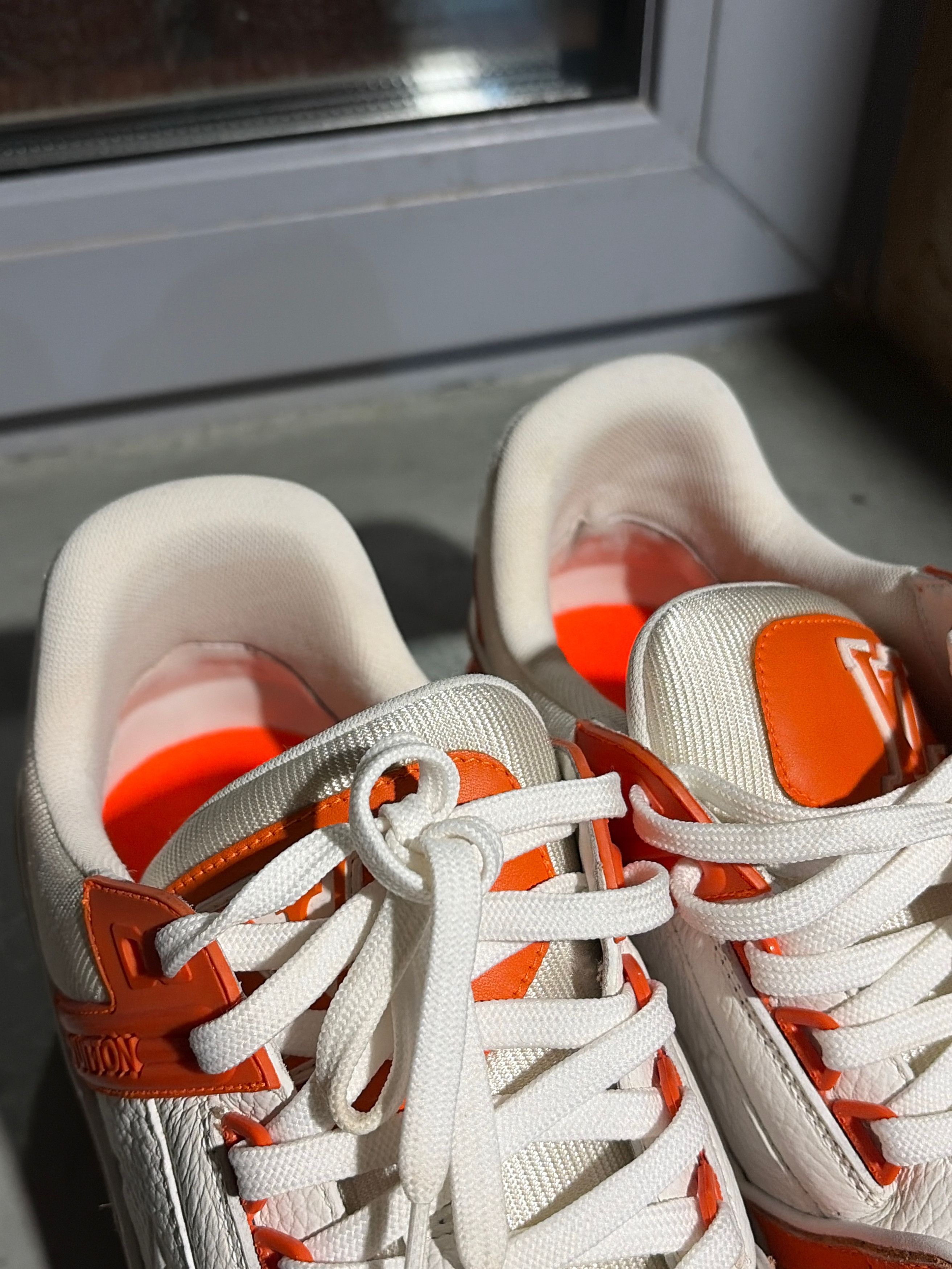Louis Vuitton louis vuitton sneakers Size US 8 / EU 41 - 2 Thumbnail