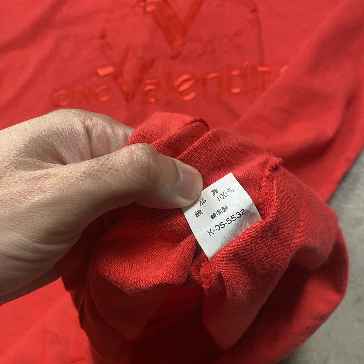 Designer × Valentino 90s Dino Valentino Embroidery Big Logo Tee Size US L / EU 52-54 / 3 - 8 Thumbnail