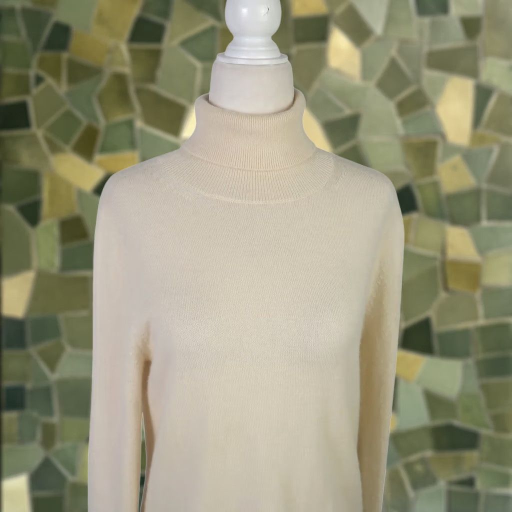 Vintage Jennie Lui Cream 100% Cashmere Knit Turtleneck Sweater M Women Long Sleeve Pullover Size M / US 6-8 / IT 42-44 - 1 Thumbnail