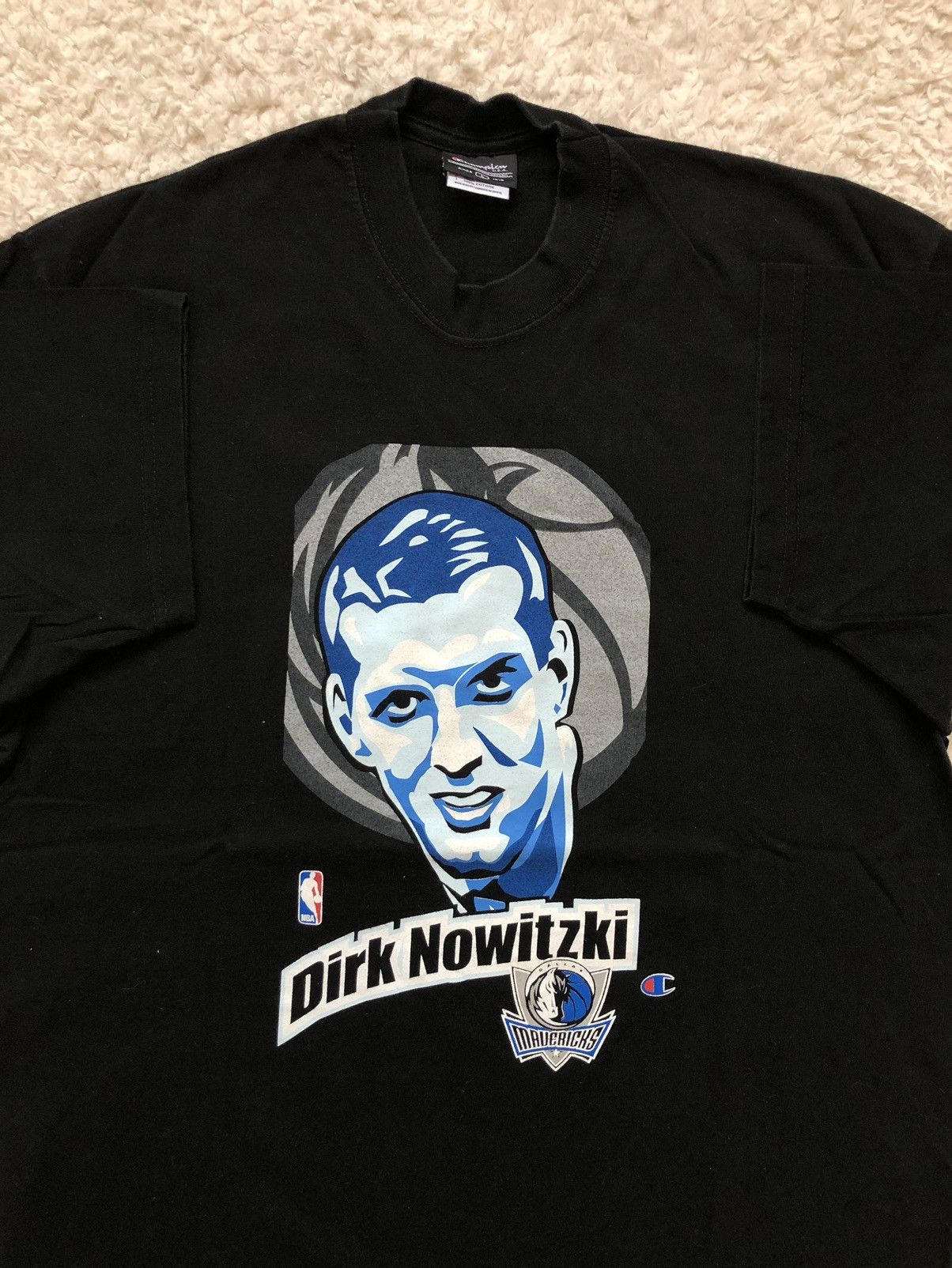 Champion × NBA × Vintage Tshirt Champion Dirk Nowitzki NBA Vintage 90’s Size US L / EU 52-54 / 3 - 1 Thumbnail
