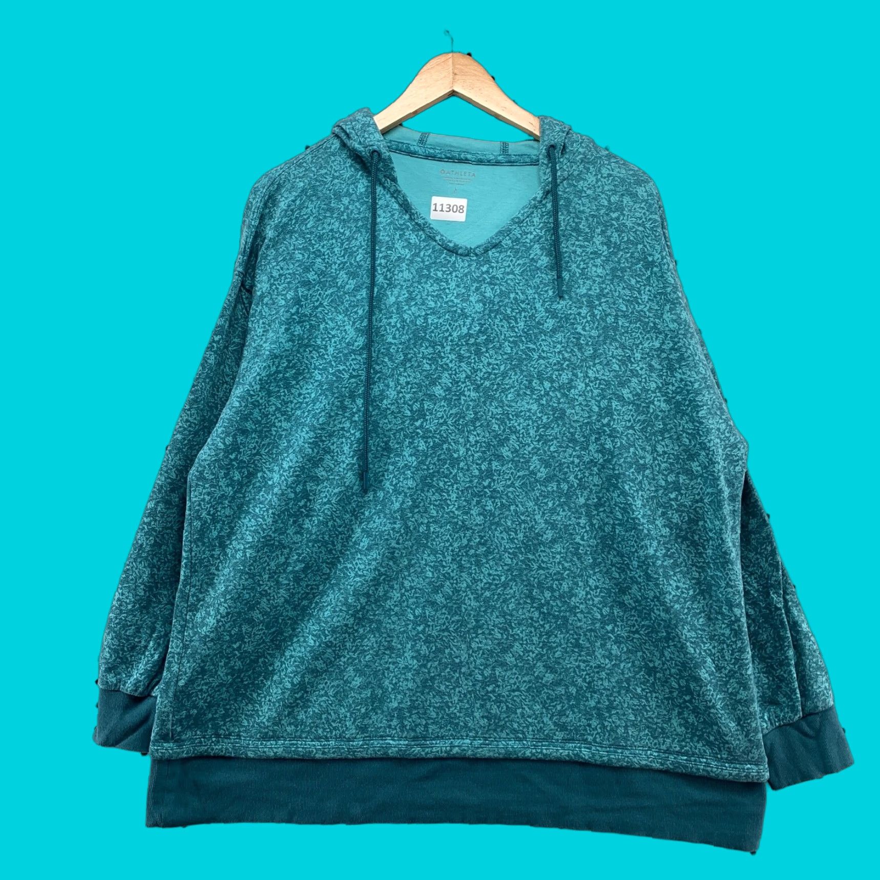 Athleta Athleta Hoodie Sweatshirt Womens Large Green Floral V Neck Pullover 24.5x29 Size L / US 10 / IT 46 - 1 Thumbnail