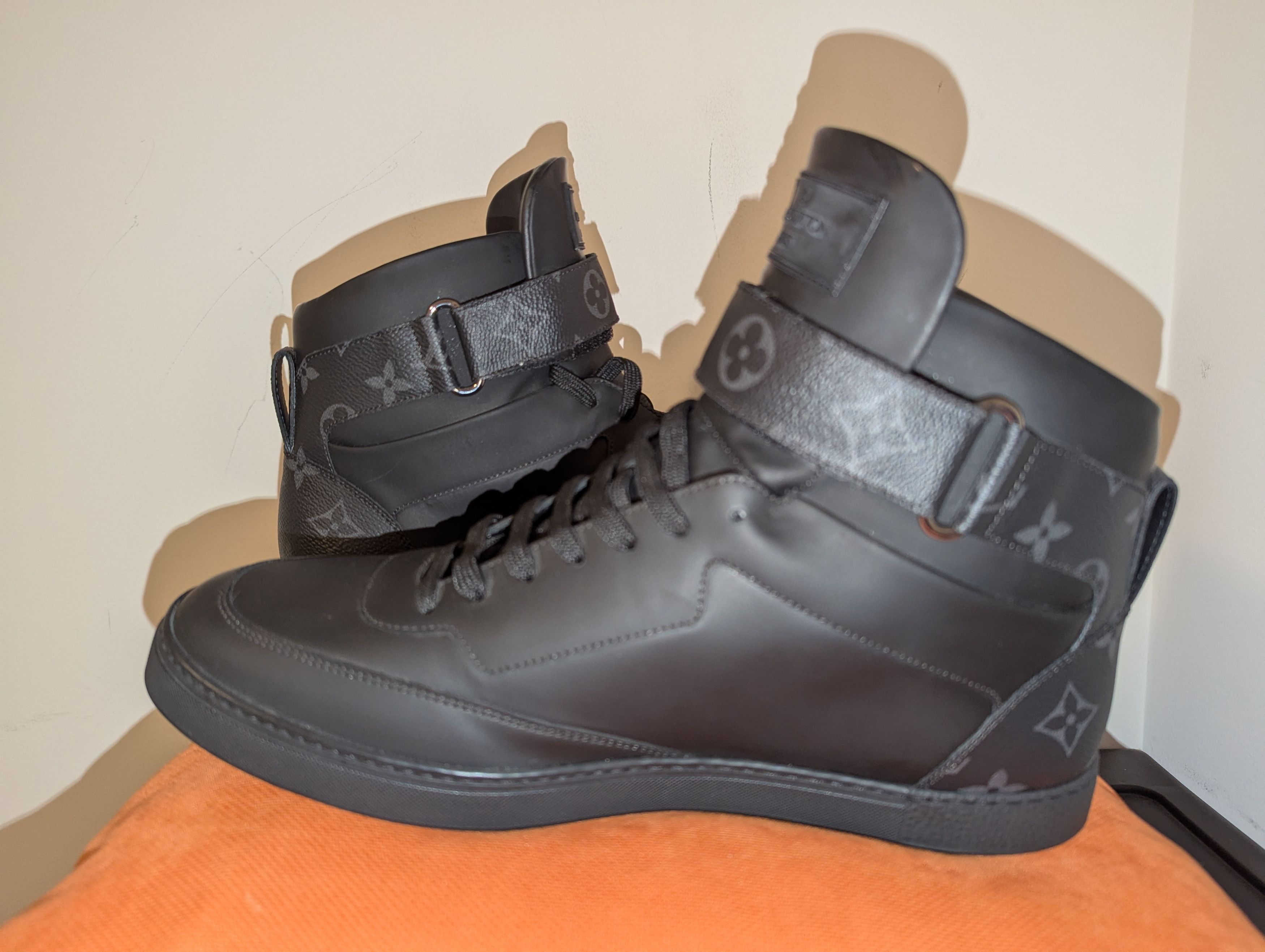 Louis Vuitton LOUIS VUITTON ECLIPSE RIVOLI HIGH TOP SNEAKER Size US 8.5 / EU 41-42 - 7 Thumbnail