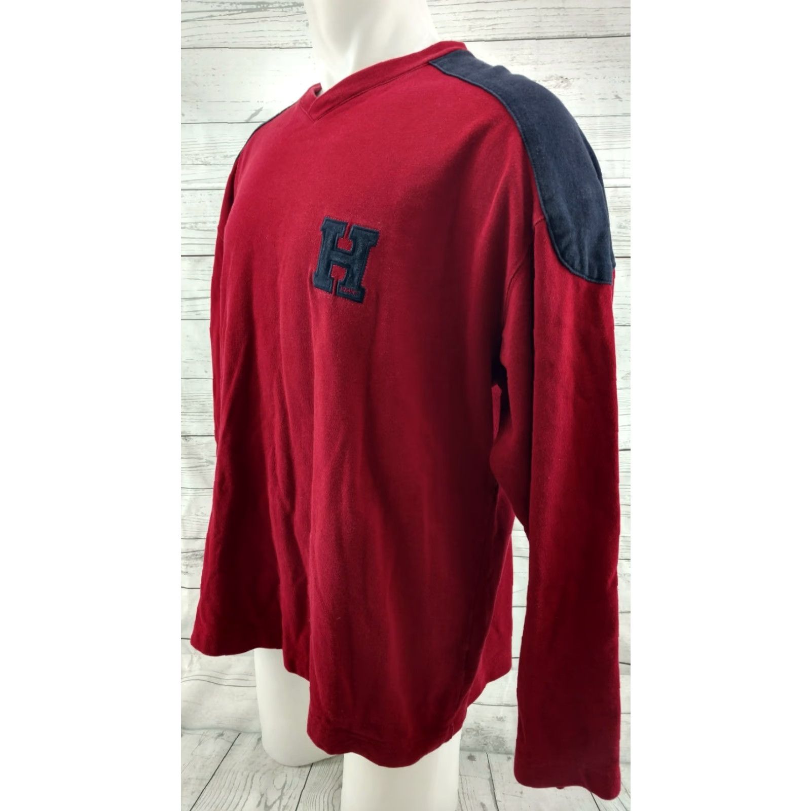 Tommy Hilfiger VINTAGE Tommy Hilfiger Sweater Spell Out Back Logo Red Blue Navy XL Crew Neck Mens Sweater Size US XL / EU 56 / 4 - 3 Thumbnail