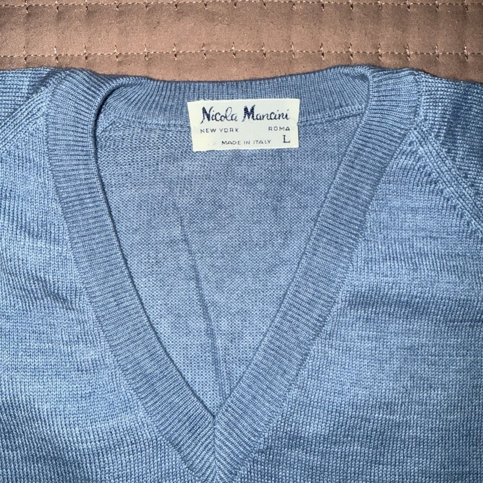 Other Nicola Mancini Blue V Neck Italian Soft Wool blend Sweater L Size US L / EU 52-54 / 3 - 5 Thumbnail