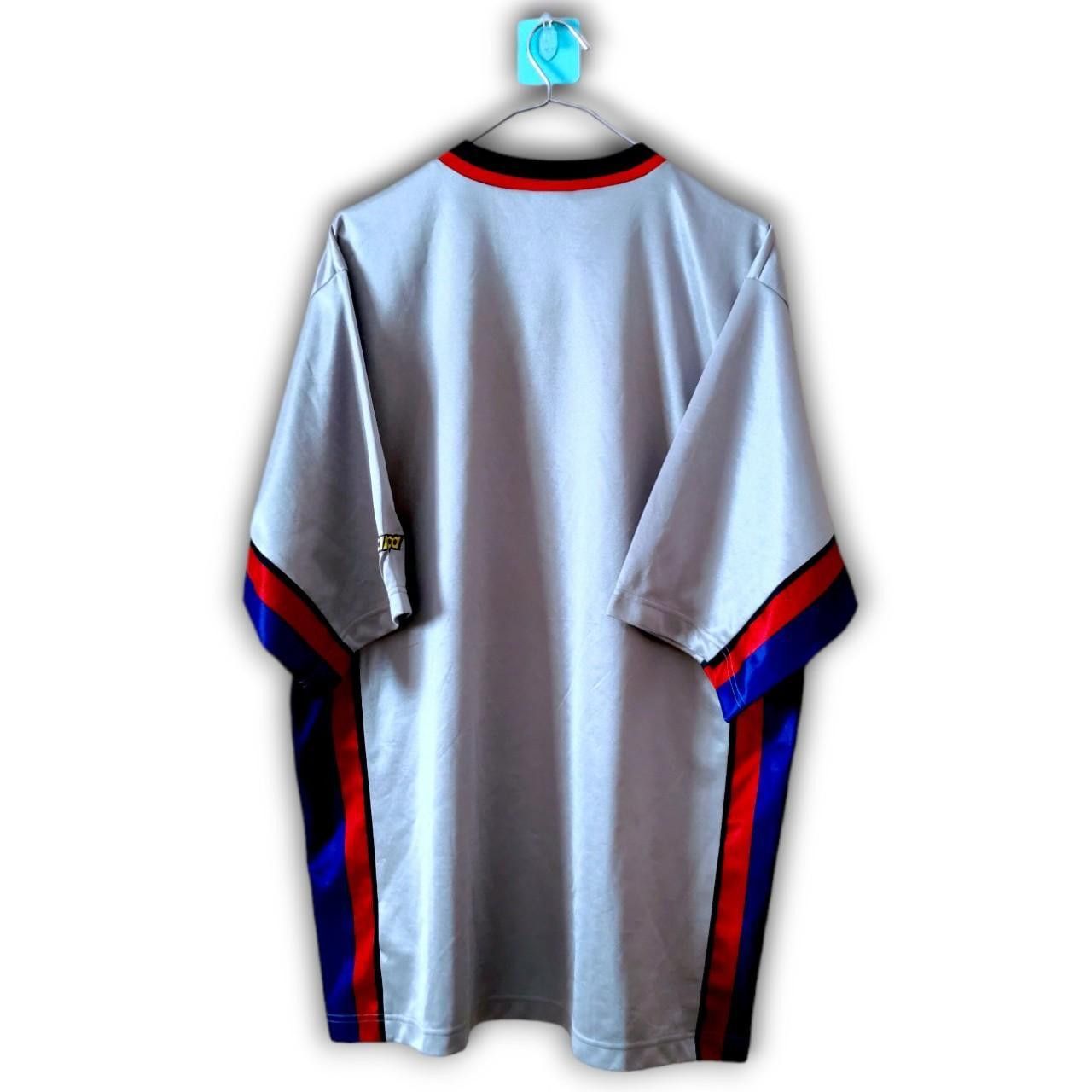 Nike Fc Barcelona Spain 1999 2000 2001 Away Shirt Jersey Jersey Size US L / EU 52-54 / 3 - 2 Thumbnail