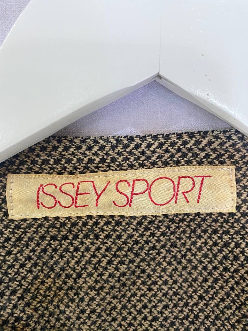 Issey Miyake VINTAGE ISSEY SPORT Size US XL / EU 56 / 4 - 4 Thumbnail