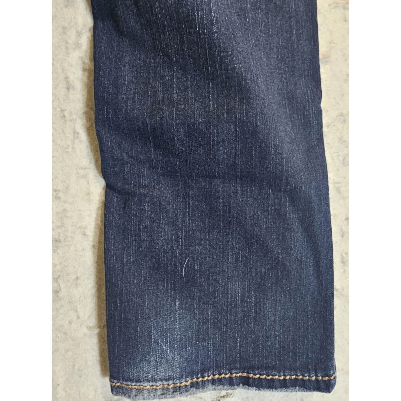 Silver Jeans Co. Silver Jeans Co. Suki Mid Straight Jeans Women 31x32 Blue Denim Stretch 5-Pocket Distressed Cowboy Southwestern Logo Vintage? No Size 24" / US 00 / IT 34 - 6 Thumbnail