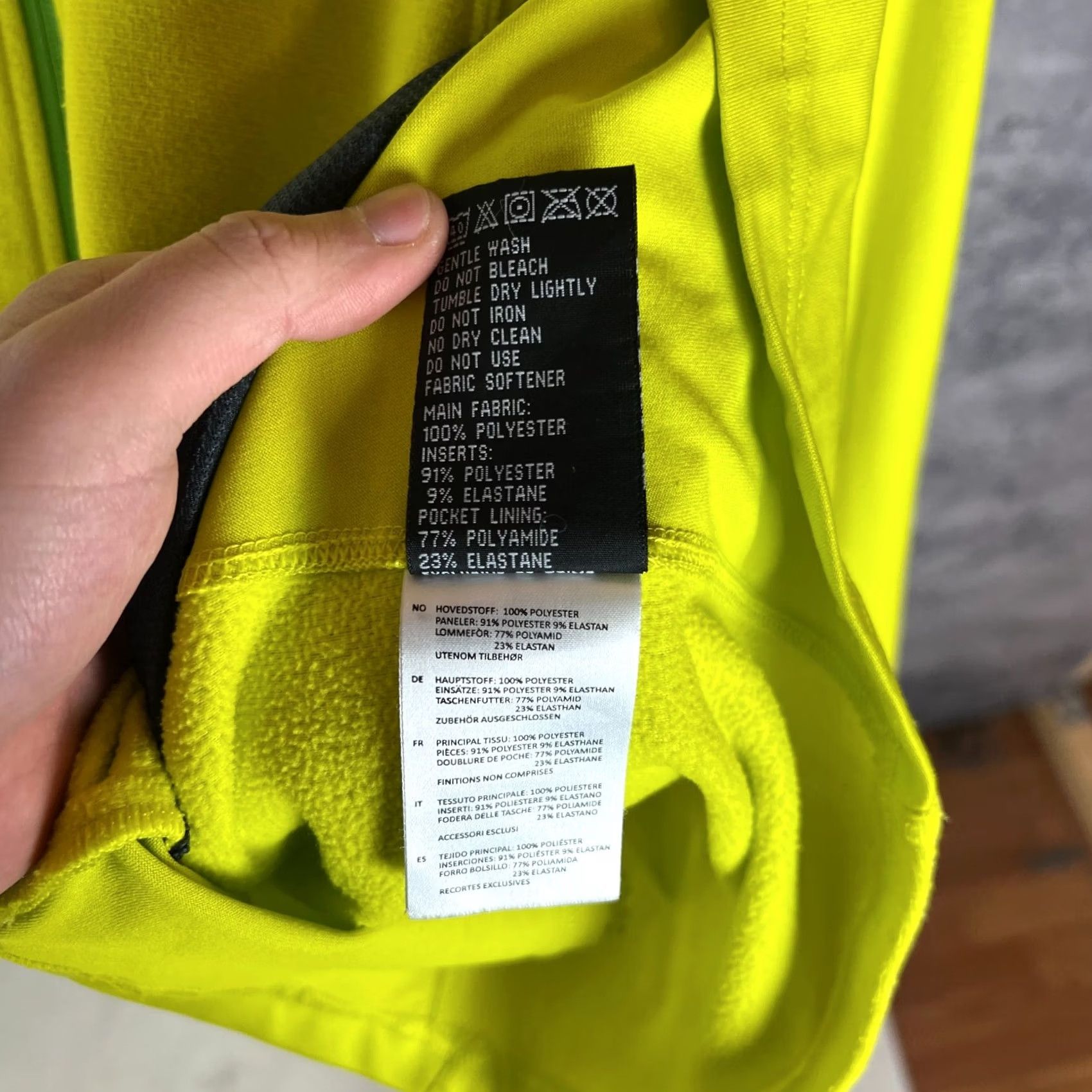 Vintage Norrona FALKETIND Warm1 Jacket Men S Yellow Polyester Jacket Size US S / EU 44-46 / 1 - 6 Thumbnail