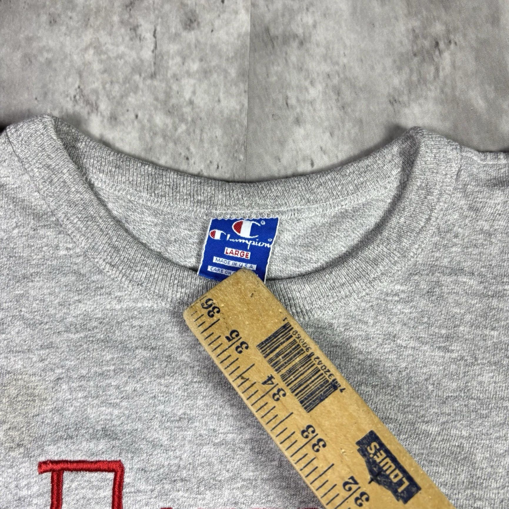 Champion VINTAGE Champion T Shirt Gray Single Stitch Adult Large 1990s University Henley Short Sleeve Cotton Heavyweight Regular Size US L / EU 52-54 / 3 - 3 Thumbnail